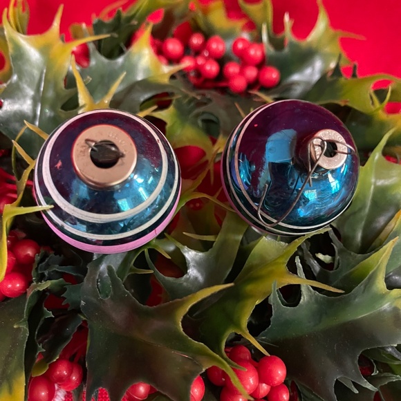 Vintage Shiny Brite Striped Glass Christmas Ornament - Set of 2 - Picture 4 of 5